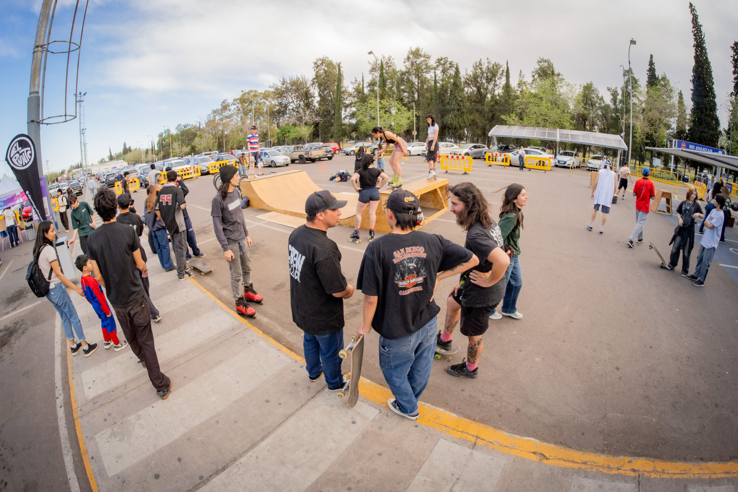 Primavera en Mendoza Shopping - CREW